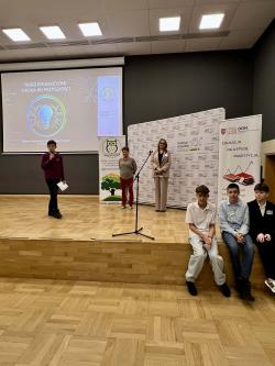  Powitanie gości przez przewodniczącego samorządu uczniowskiego